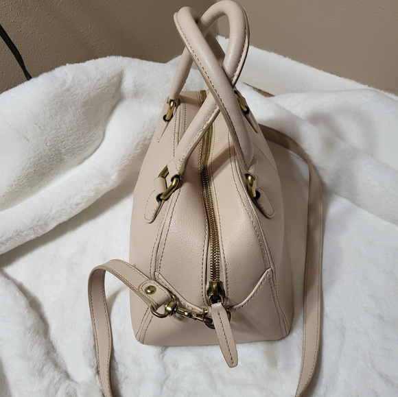 J.Crew Beautiful Cream 100% Leather Crossbody Purse - Picture 3 of 6